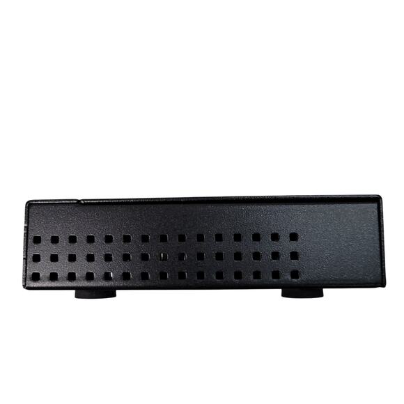 TP-LINK TL-SG105E 5-Port Gigabit Easy Smart Switch SOHO Desktop Switch Black - Picture 6 of 7